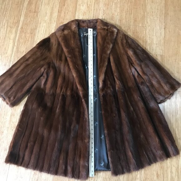 Vintage Burger Philipps mink fur coat (size M, preowned) - Picture 8 of 10